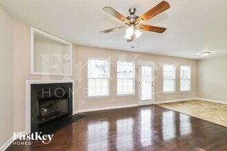 2803 Stephen Oaks Way in Greensboro, NC - Foto de edificio - Building Photo