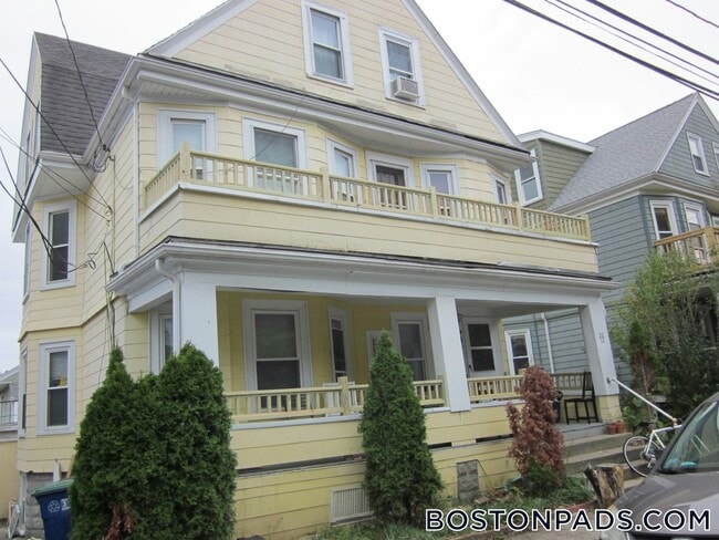 28 Whitman St