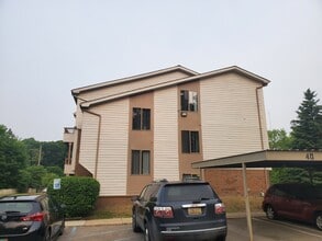 EVERGREEN PLACE APARTMENTS in Southfield, MI - Foto de edificio - Building Photo