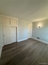 301 Crestwood Ave in Buffalo, NY - Building Photo - Building Photo