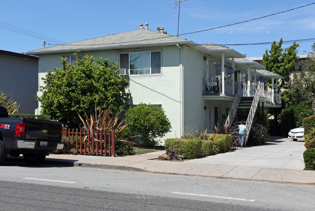 3905 Pacific in San Mateo, CA - Foto de edificio