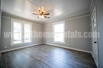 552 Mitchell St-Unit -B in Conway, AR - Building Photo - Building Photo