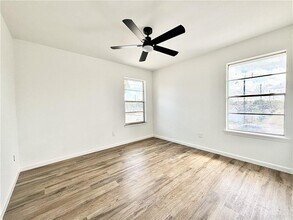 7 N 28th St in McAllen, TX - Building Photo - Building Photo