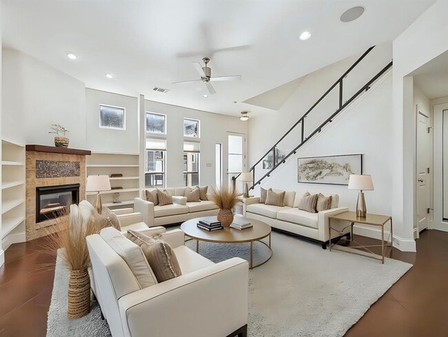 property at 3816 Ridgelea Dr