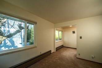 922 10th Ave E, Unit #6 in Seattle, WA - Building Photo - Building Photo