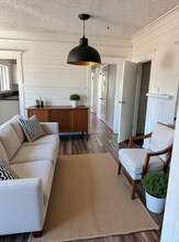 822 W 42nd Pl in Los Angeles, CA - Building Photo - Building Photo