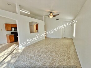 7939 W Mural Hill Dr in Tucson, AZ - Building Photo - Building Photo