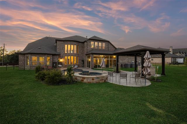 715 Simmons Rd in Double Oak, TX - Building Photo - Building Photo