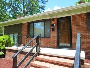 117 Barnes St in Carrboro, NC - Building Photo - Building Photo