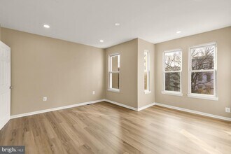 1033 5th St NE in Washington, DC - Building Photo - Building Photo