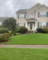 1624 Longmont Dr in Lawrenceville, GA - Building Photo