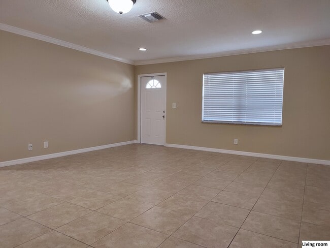 3950 Loni St in West Palm Beach, FL - Building Photo - Building Photo