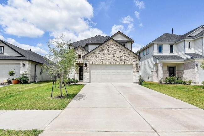 property at 2222 Emerald Diamond Ct