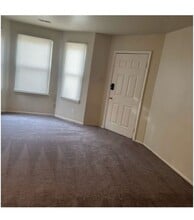 13 Hamlet Ct in Sicklerville, NJ - Building Photo - Building Photo