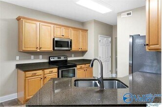 486 SW Sussex Dr in Huntsville, AL - Building Photo - Building Photo