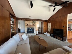 3802 Woodchester Ln in Austin, TX - Building Photo - Building Photo