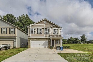 7331 Neal Rd in Charlotte, NC - Building Photo