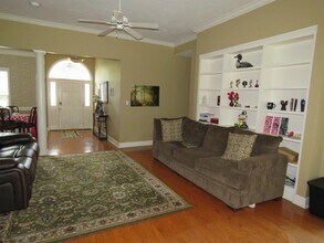 8113 Glenmore Dr in Tallahassee, FL - Building Photo - Building Photo