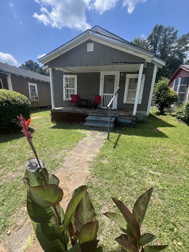 1213 S Van Buren St in Albany, GA - Building Photo - Building Photo