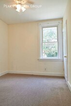 2316 Chickasaw St in Cincinnati, OH - Foto de edificio - Building Photo