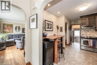 270 Mansion St in Kitchener, ON - Building Photo - Building Photo