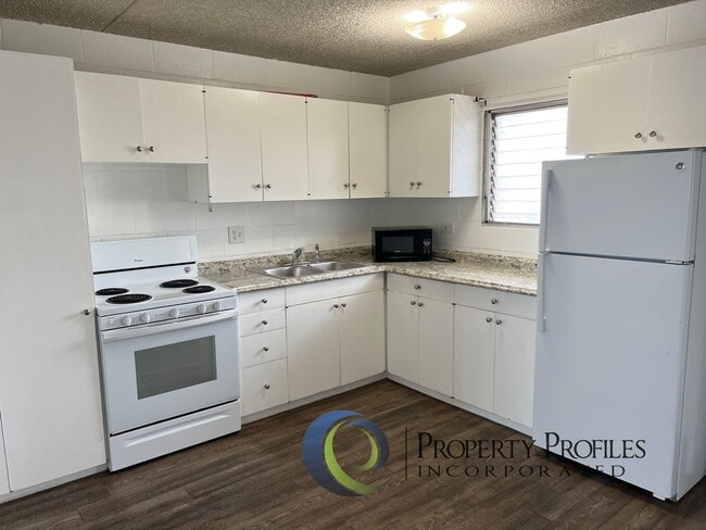 property at 835 Puuhale Rd