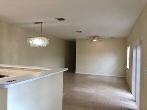 1008-1010 NW 2nd Ave in Hallandale Beach, FL - Foto de edificio - Building Photo