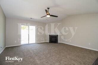 6413 Bentbrush St in Rural Hall, NC - Foto de edificio - Building Photo