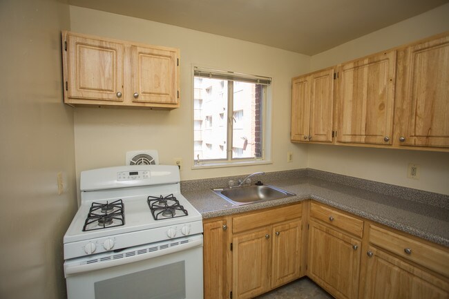 Barbizon-Dalton Apartments in Silver Spring, MD - Foto de edificio - Interior Photo