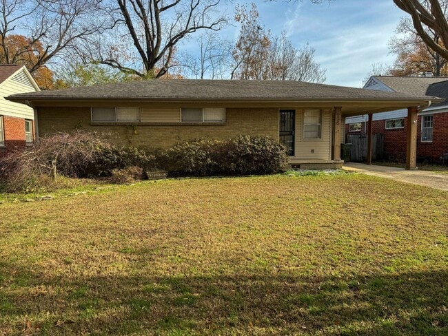 property at 296 N Yates Rd