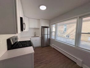 311 Prairie Ave in Highwood, IL - Building Photo - Building Photo