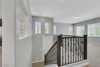 8685 Estrella Bonita Ct in Las Vegas, NV - Building Photo - Building Photo