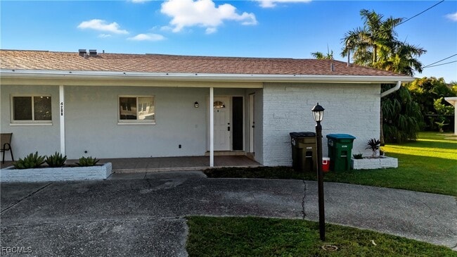 property at 4208 SE 19th Pl