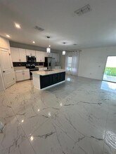 4989 Vellacito Way in Davenport, FL - Building Photo - Building Photo