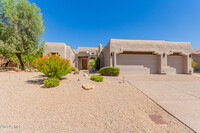 29143 N 68th Way in Scottsdale, AZ - Foto de edificio - Building Photo