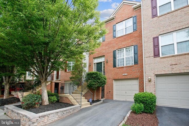 property at 45832 Edwards Terrace