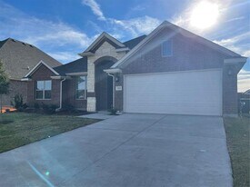 313 Delaford Dr in Forney, TX - Building Photo