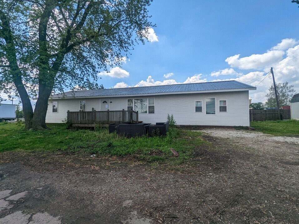 425 Paul Ave in Champaign, IL - Building Photo