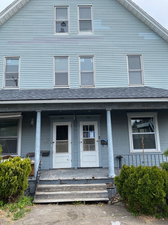 1110-1112-1112 N Rock St in Scranton, PA - Building Photo