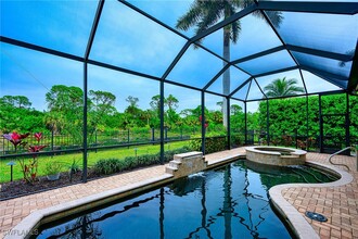 419 Saddlebrook Ln in Naples, FL - Building Photo - Building Photo