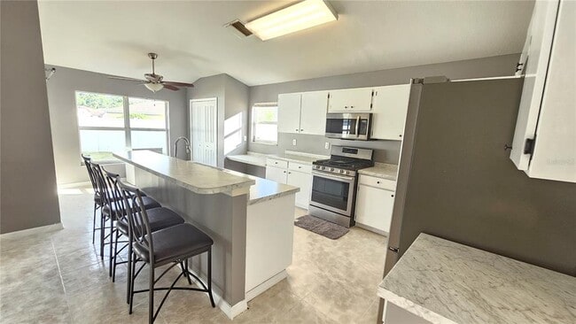 1610 Bondurant Way in Brandon, FL - Building Photo - Building Photo