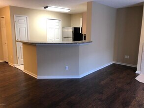 13715 Richmond Park Dr N in Jacksonville, FL - Building Photo - Building Photo