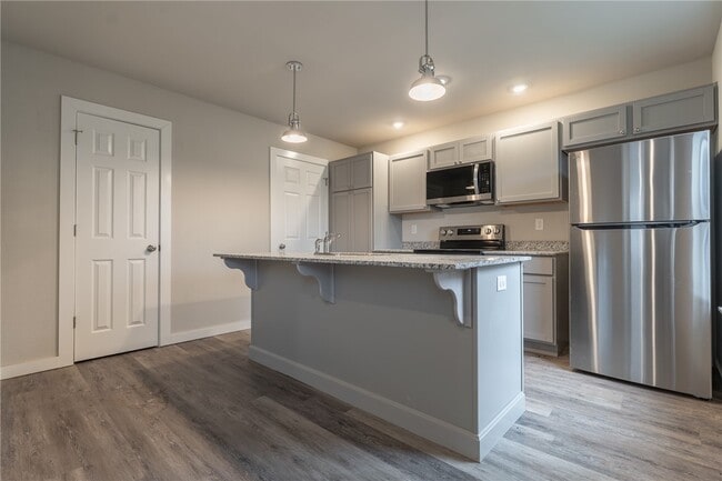 property at 1370 N Porter Rd