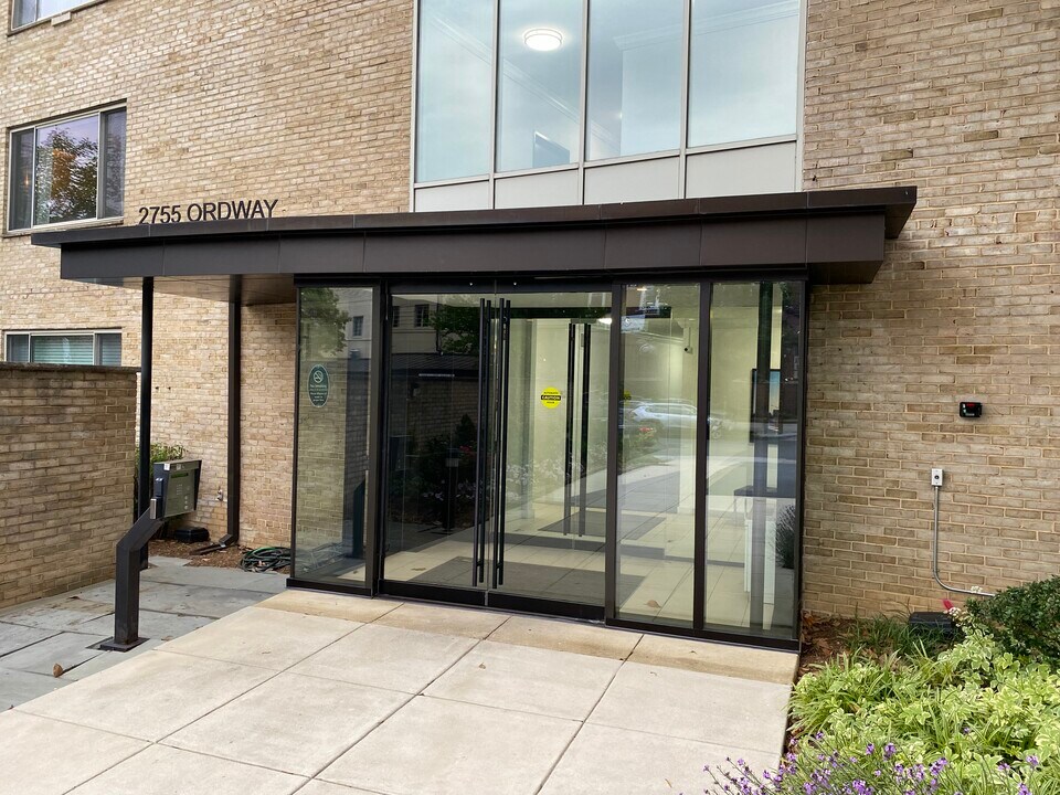 2755 Ordway St NW, Unit 511 in Washington, DC - Foto de edificio