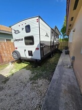 604 SE 12th Ter in Homestead, FL - Building Photo - Building Photo