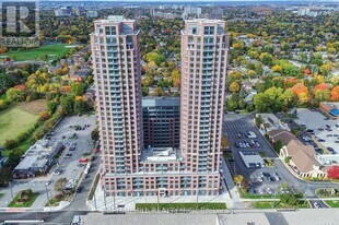 3270 Sheppard Ave E in Toronto, ON - Building Photo