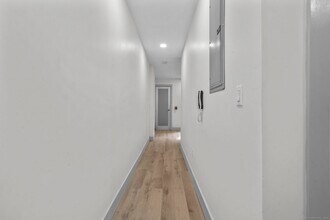 111 Bank St in Waterbury, CT - Building Photo - Building Photo