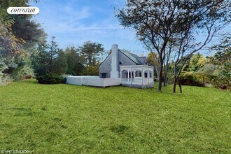 333 Newlight Ln in Bridgehampton, NY - Building Photo - Building Photo