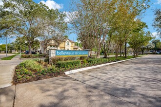 Bellevue at Pecan Grove in Richmond, TX - Foto de edificio - Building Photo