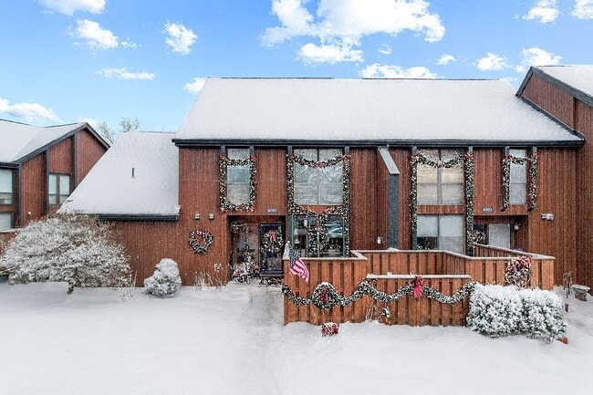 property at 4765 Smoketalk Ln